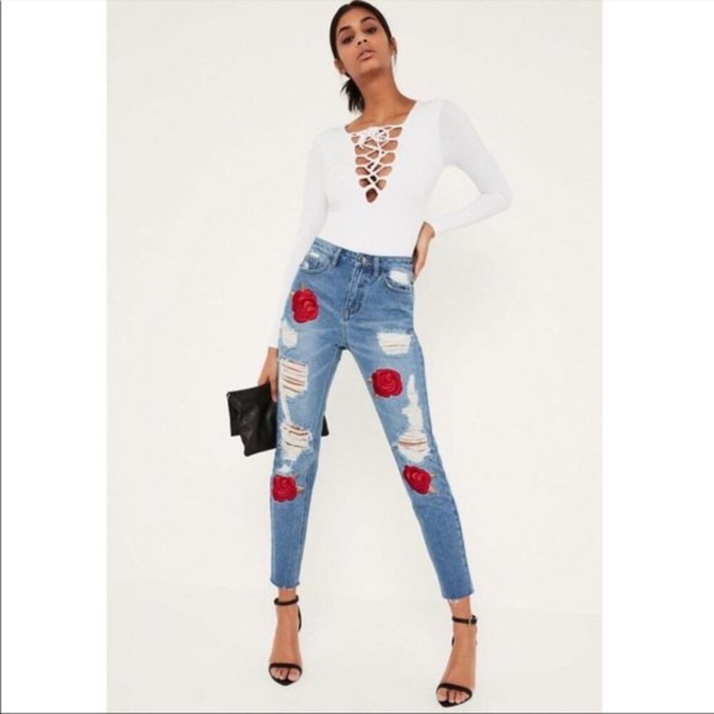 Misguided Blue Riot Embroidered Rose Ripped Mom Jeans 8